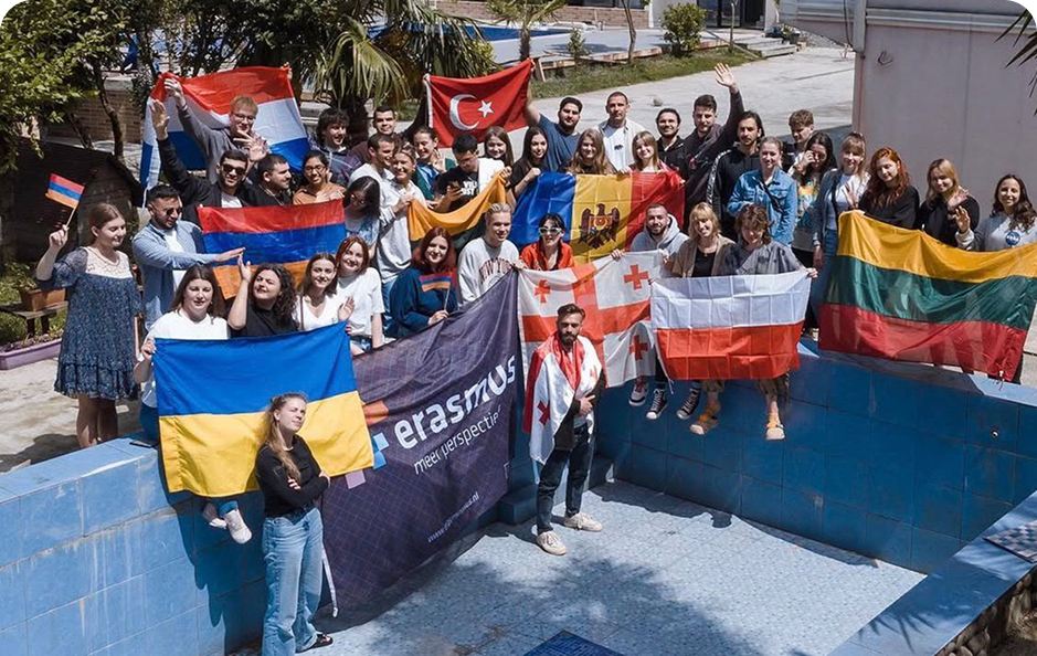 CLICKBAIT: Unveiling the Truth! youth exchange participants